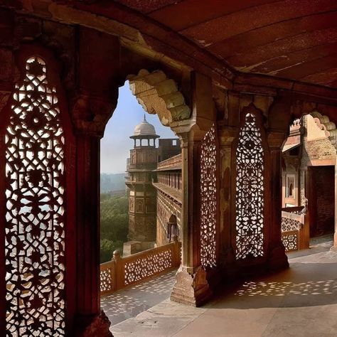 16th Century Aesthetic, Namaste India, India Travel Places, India Architecture, Agra Fort, 1001 Nights, Anime Places, Royal Indian, Mughal Architecture