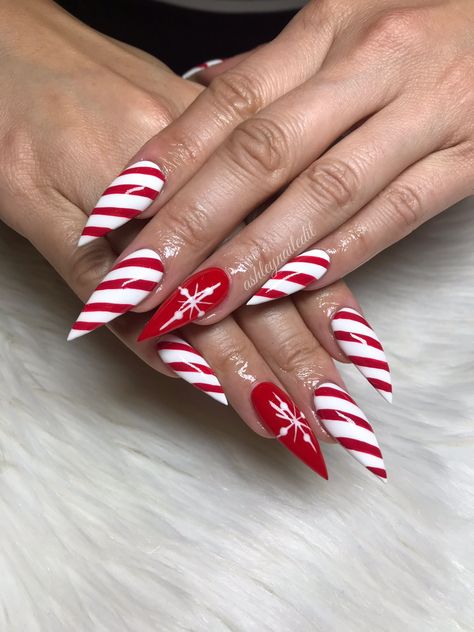 Christmas Nails 2022 - Snuggle up here - You will buy everything you need there. Click to visit now! Christmas Nails 2022, Easy Nail Design, Nail Art 2023, Christmas Nail Art Ideas, Santa Nails, Christmas Nail Stickers, Candy Cane Nails, Snowflake Nail Art, December Nails