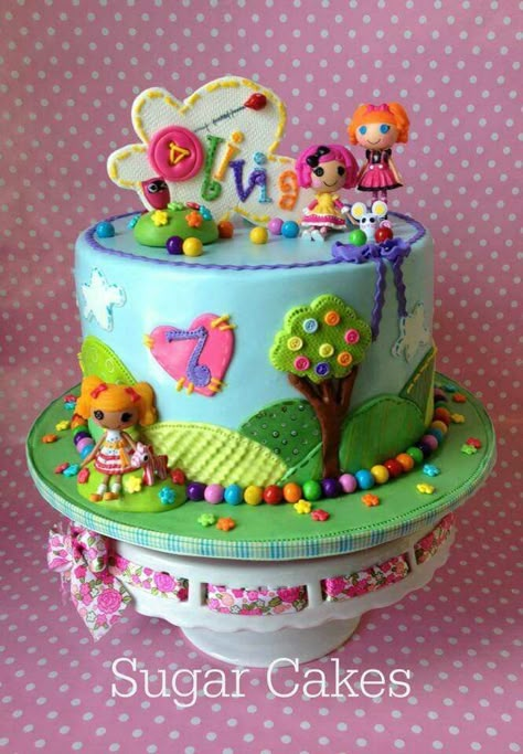 Lala loopsy cake Lalaloopsy Cake Birthdays, Lalaloopsy Cake, Apple Cake Pops, Ladybug Cakes, Lalaloopsy Party, Pony Birthday Party, Fairy Garden Birthday Party, Cute Baking, Bday Party Theme