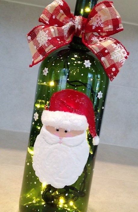 Diy Christmas Snowman, Wine Bottle Crafts Christmas, Snowman Christmas Decorations, Christmas Wine Bottles, Simple Christmas Decor, Lighted Wine Bottles, Santa Clause, Wine Bottle Crafts, Christmas Wine