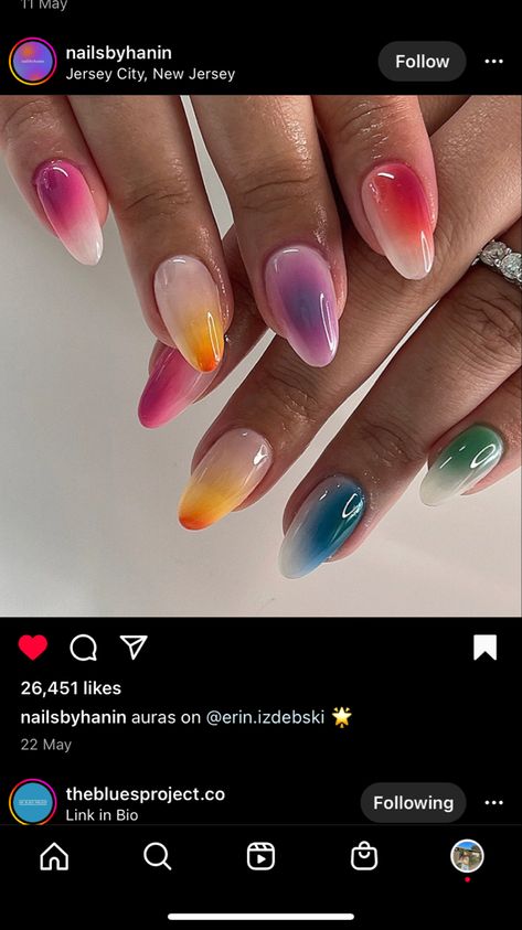 Colorful Gradient Nails, Colourful Chrome Nails, Colourful Aura Nails, Rainbow Aura Nails, Aura Nails With Gel Polish, Aura Nails Multicolor, Gel Nails Aura, Multi Color Aura Nails, Multicolored Aura Nails