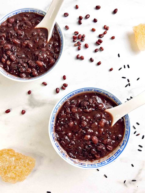 Red Bean Soup Adzuki Bean Recipes, Beans Aesthetic, Bean Soup Crockpot, Red Beans Recipe, Beans Soup, Red Bean Soup, Bean Snacks, Taiwanese Cuisine, Bean Soup Recipe