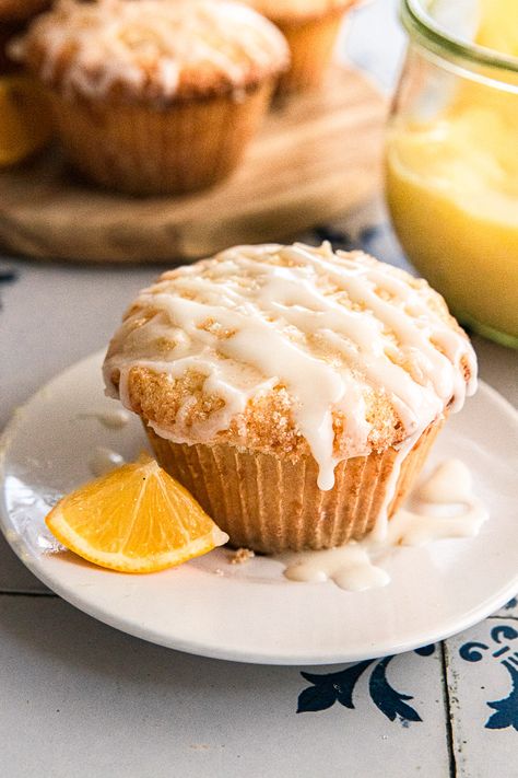 Lemon Curd Muffins - Good Things Baking Co Lemon Curd Muffins Recipes, Lemon Curd Muffins, Brownie Muffins, Lemon Muffins, Muffin Batter, Lemon Sugar, Creamed Eggs, Brunch Menu, Muffin Cups