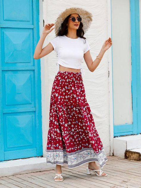 😍 Boho Print Skirt 😍 https://www.crazylikeadaisy.com/products/ladies-casual-fashion-boho-print-skirt * Sizing: True to size * Material composition: 100% Polyester * Material: Polyester * Waistline: High waist * Pattern: Tropical print Bohemian Schick, Tropical Fabric Prints, Ruffle Maxi Skirt, Bohemia Style, Summer Festivals, Mode Boho, Fall Wear, Wedding Cocktail, Fashion Boho