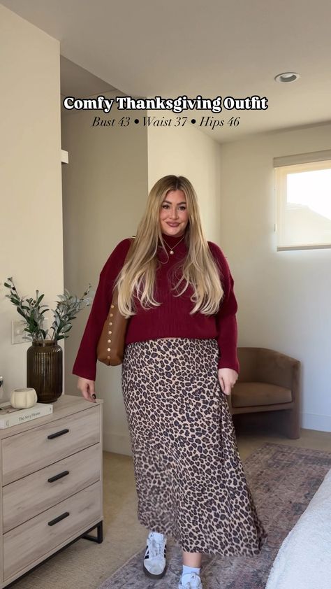 Mid Rise Pattern Maxi Skirt curated on LTK Plus Size Maxi Skirt Outfit, Skirt Outfits Plus Size, Floral Maxi Skirt Outfit, Pattern Maxi Skirt, Sweater Skirt Outfit, Maxi Skirt Outfit, Plus Size Inspiration, Midi Skirt Outfit, 2024 Outfits