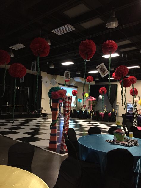 Alice In Wonderland Hoco Theme, Wonderland Homecoming Theme, Alice And Wonderland Prom, Alice In Wonderland Dance Theme, Alice In Wonderland Homecoming, Alice In Wonderland Prom Theme, Alice In Wonderland Adult Party, Alice In Wonderland Dance, Alice In Wonderland Prom