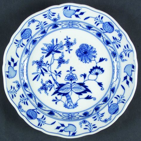 Blue Onion ("Sword" Backstamp) Bread & Butter Plate by Meissen (Germany) | Replacements, Ltd. Fine China Dinnerware, Dutch Blue, Mini Teapot, Italian Decor, Blue Onion, Patterned Plates, Pretty Plates, Porcelain Blue, Vintage Kitchenware