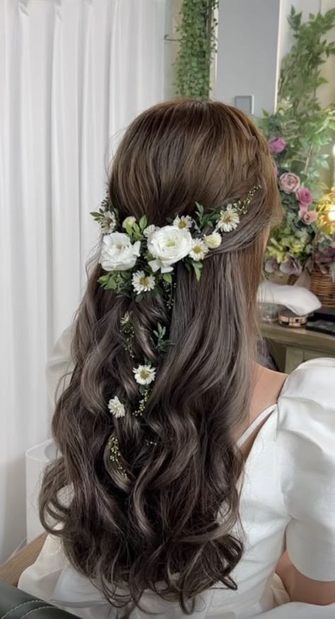 Quince Hairstyles, Long Hair Wedding Styles, Wedding Hair Inspiration, Bridal Hair Vine, Easy Hair, Hair Vine, Wedding Hair And Makeup, Homecoming Hairstyles, Bride Hairstyles