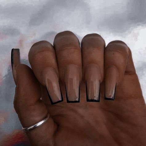 Prom Nails Acrylic Classy Almond, Gray Nails Gel, Ball Nails Acrylic, Autumn Nails Black Women, Nails On Black Hands, Nails Highlight Cover, Nails Highlight Cover Instagram, Nails Acrylic Hello Kitty, 9 Inch Nails