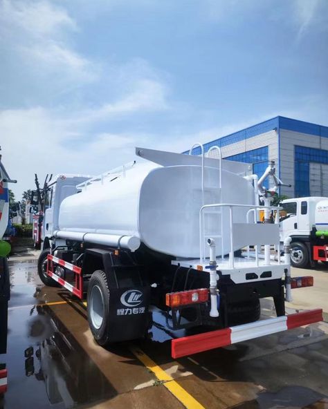 Sales of water tank trucks #Water #tank #truck #Chinese #Trucks #China #Heavy #Duty #Truck #Isuzu Food Truck Water System, Water Truck, Instagram Sales, Armored Semi Truck, Water Tank Truck, Water Tanker Truck, Isuzu Npr, Customised Trucks, Heavy Duty Truck