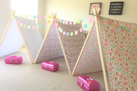 Tent Slumber Party, Diy Party Tent, Slumber Party Crafts, Diy Teepee Tent, Diy Kids Tent, Turtle Creek Lane, Birthday Celebration Ideas, Sleepover Tents, Kids Sleepover