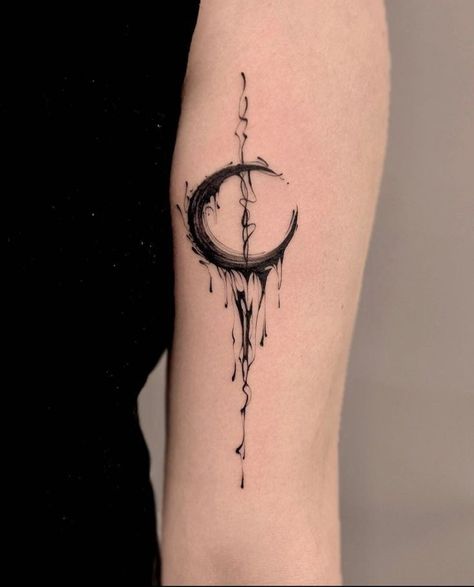 Moon Tattoo Leg, Gothic Spine Tattoo, Voll Arm-tattoos, Miniature Tattoos, Eclipse Tattoo, Mystical Tattoos, Tattoo Board, Muster Tattoos, Moon Tattoo Designs