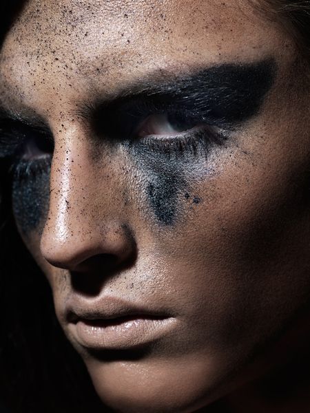 © Christian Kettiger Hades Makeup Men, Hades Makeup, Wolf Makeup, Dragon Makeup, Rock Makeup, Angel Makeup, Black Eye Makeup, Black Eyeshadow, Black Makeup