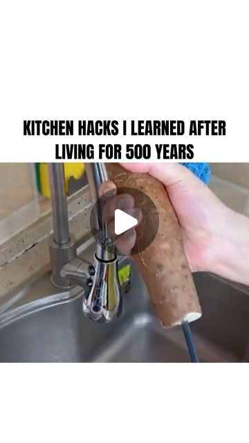 Martin Homehacks on Instagram: "Follow me @martinhomehacks for more hacks 🥰 Homehack 7. Kitchen hacks i learned after living for 500 years!  #diyhack #diyhacks #househacks #martinhomehacks #kitchenhack" Kitchen Hacks Cooking, Clever Kitchen Hacks, Kitchen Hacks Food, Amazing Food Hacks, Household Help, Hacks And Tips, Diy Cleaning Solution, Gadgets Kitchen Cooking, Organization Diy