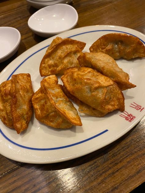 Crispy fried dumplings #dumplings #food #foodphotography #dumplings #restaurant #chinesefoodrecipes #chinese #chinesefood Fried Dumplings Chinese, Dumplings Restaurant, Crispy Dumplings, Food Esthetics, Pan Fried Dumplings, Dessert Aesthetic, Fried Dumplings, Cindy Kimberly, Roblox Funny