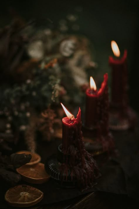 Witchy Academia, Dark Cottage Core, Vintage Wedding Table, Dark Christmas, Dark Winter, Season Of The Witch, Witch House, Red Candles, Witch Aesthetic