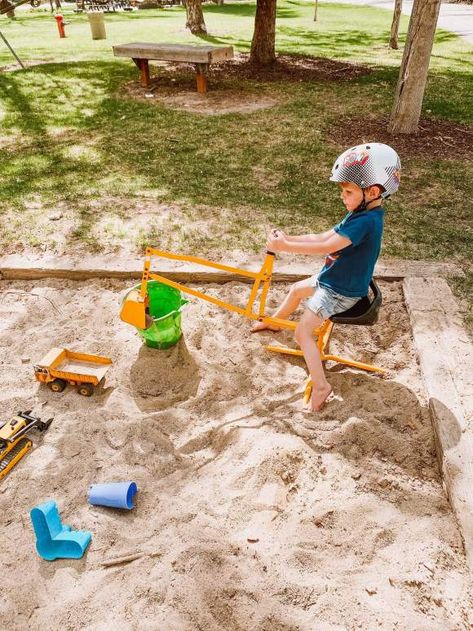 Sandbox Activities, Sandbox Toys, Kids Sandbox, Outdoor Play Spaces, Water Games For Kids, Outdoor Play Areas, Tonka Truck, Summer Toys, Sand Toys