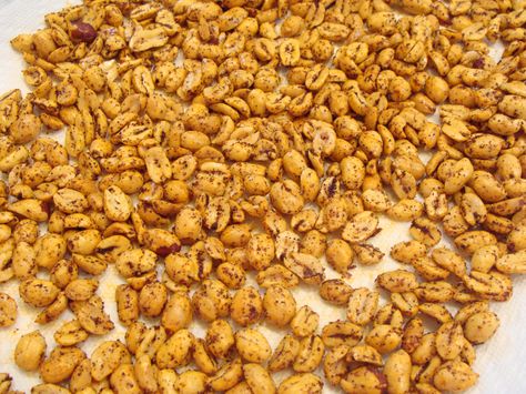 Hot Peanuts Recipe, Spicy Roasted Peanuts Recipe, Peanut Recipes Snacks, Spicy Peanuts Recipe, Crockpot Snacks, Peanut Snack, Spicy Nuts, Spicy Cashews, Chex Mix Recipes