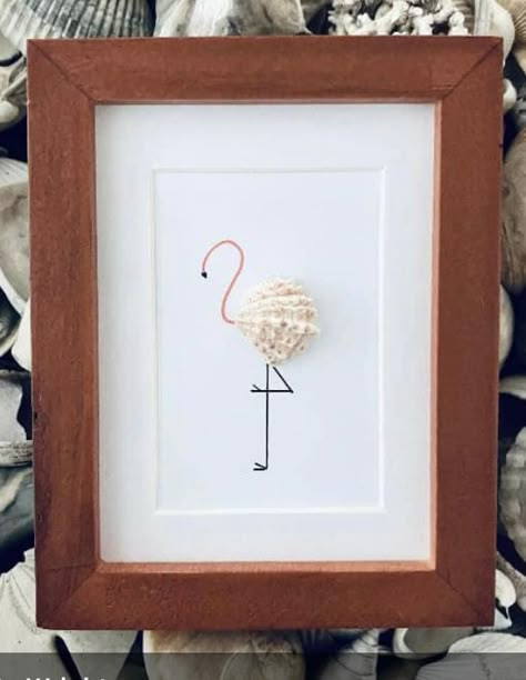 Shell Art Drawing, Shell Pictures Art, Seashell Flamingo, Shell Art Ideas, Art With Seashells, Beach Crafts For Adults, Shell Ideas, Shell Art Diy, Beach Crafts Diy