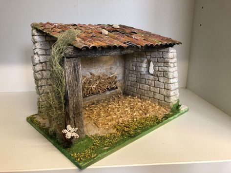 Christmas Grotto Ideas, Christmas Nativity Scene Diy, Christmas Crib Ideas, Nativity Scene Diy, Christmas Eve Service, Nativity Stable, Diy Nativity, Nativity Scenes, Nativity Crafts