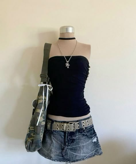 Beachy Grunge Aesthetic, Punk Summer Outfits, Trashy Outfits, Diy Vetement, 2000s Outfits, 2000s Fashion Outfits, Estilo Punk, Swaggy Outfits, Really Cute Outfits