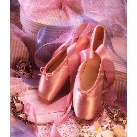 0 Pink Ballet Shoes, Ballet Pointe Shoes, Ballerina Girl, Pink Ballerina, Ballet Beautiful, Ballet Costumes, Tiny Dancer, Point Shoes, Ballet Girls