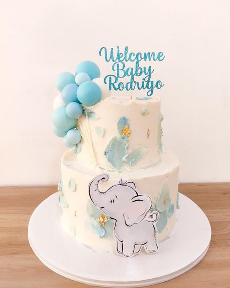 Elephant Baby Shower Cake Boy, Elephant Cake Ideas, Elephant Baby Shower Cake, Pan Pita, Elephant Cake, 2 Tier Cake, Elephant Cakes, Fondant Animals, Elephant Baby Showers