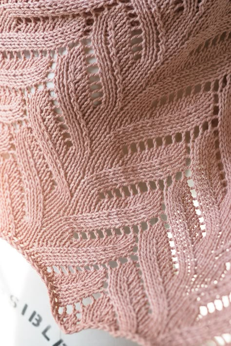 Lana’s shawl embraces movement and texture with its eye-catching lace pattern—reminiscent of waves breaking on the shore. We love how our soft and summery Willet creates a luxurious fabric, full of drape and just a hint of sheen. Whether you're an experienced lace knitter or trying your hand at your first yarnover, you'll enjoy working through this design. Shown here in Oar, we could see this shawl worked in a bold bright or subtle neutral, depending on your mood. Easy Lace Knitting Patterns, Knit Wrap Pattern, Knitting Shawl, Lace Shawl Pattern, Lace Shawls, Lace Knitting Stitches, Advanced Knitting, Knit Shawls, Hand Knit Shawl