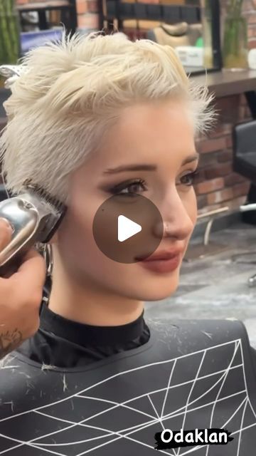 Not To Short Hair, Short Pixie Haircuts Wavy Hair, Styling Undercut Pixie, Short Shaved Hairstyles For Women, Really Short Hairstyles For Women, Short Sassy Pixie Haircut, Flattop Haircut Woman, Women’s Shaved Head, Super Short Womens Haircuts