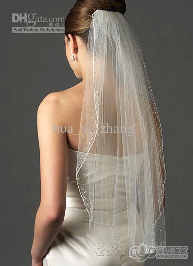 Beaded Bridal Veil, Beaded Wedding Veils, Ivory Wedding Veils, Tulle Wedding Veil, Wedding Hairstyles And Makeup, Informal Wedding Dresses, Beaded Veils, Layered Veil, Short Veil