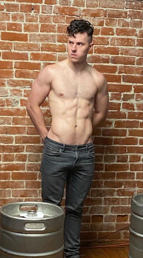 Adonis Belt, Nolan Gould, Men Abs, Shirtless Men, Modern Family, Celebrities Male, Future Husband, Celebrity Crush, Human Body