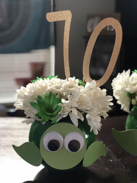 Turtle centerpiece Sea Turtle Birthday Party Decorations, Turtle Centerpieces, Diy Sea Turtle Party Decorations, Tmnt Centerpiece Ideas, Turtle Party Favors, Turtle Table, Baby Shark, Art References, Table Centerpieces