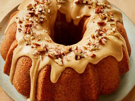 Coffee Bundt Cake, Sweet Potato Pound Cake, Caramel Apple Cake, Warm Cake, Maple Glaze, Kraft Recipes, Fall Spices, Butter Pecan, Mashed Sweet Potatoes