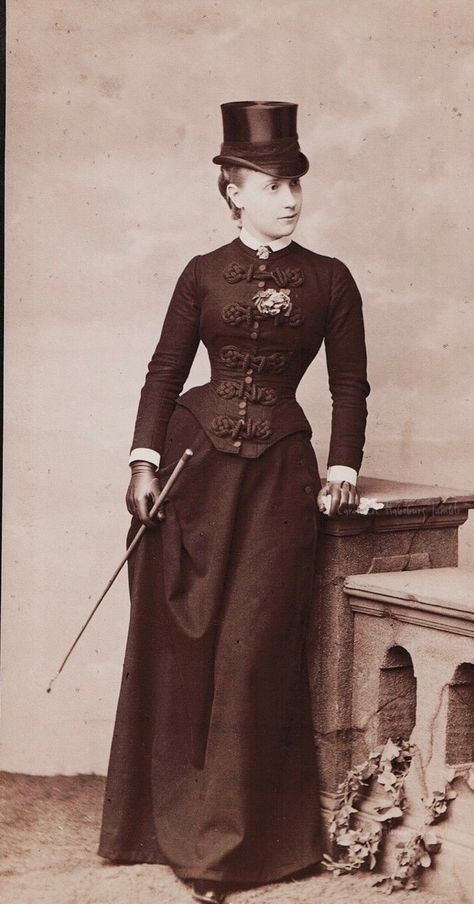 carolathhabsburg: “Princess Isabella of Bavaria, later Duchess of Genoa, in riding habit. 1880s ” Princess Isabella, Riding Habit, 1880s Fashion, Victorian Costume, 19th Century Fashion, Lace Tights, Victorian Clothing, Fantasias Halloween, Victorian Women