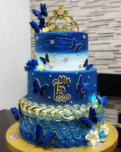 Royal Blue Cake, Quince Cakes, Quince Cake, 15th Birthday Cakes, Blue Birthday Cakes, Royal Cakes, 10 Birthday Cake, Quinceanera Cakes, Unicorn Birthday Cake