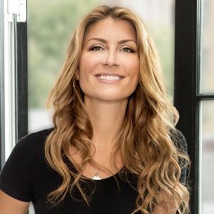 Lewis And Clark College, Genevieve Gorder, Kathy Griffin, John Charles, Lewis And Clark, Play Soccer, Net Worth, Hair Highlights, Body Measurements