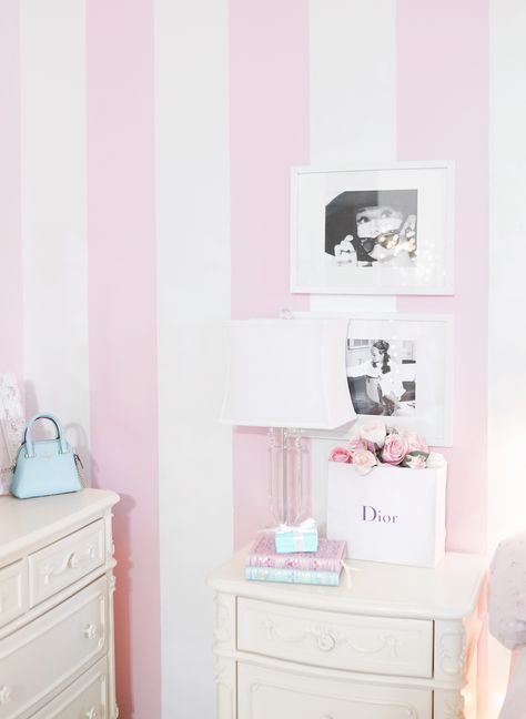 Pink and white striped wall, pink aesthetic #pinkaesthetic pink walls, pink decor, feminine home, feminine decor, Audrey hepburn decor Pink And White Striped Walls, Striped Walls Living Room, Wallpaper Accent Wall Bedroom, Pink Striped Walls, Rosy Blog, Striped Accent Wall, Feminine Home, Feminine Decor, Cottage Shabby Chic