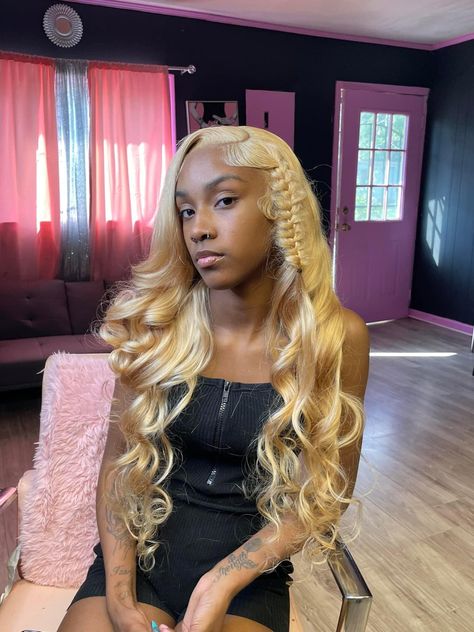 Side Part Curly With Fishtail Braid, Side Part With Curls And Fishtail, Side Part With Fishtail, Side Part Wig With Curls And Fishtail, Side Part With Bangs Wig, Side Part With Fishtail Braid, Side Part Blonde, Side Part With Braid, Side Part Blonde Wig Black Women