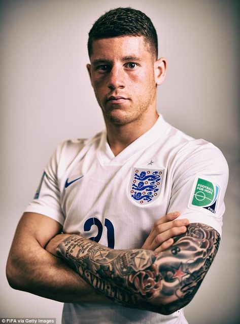 England's World Cup 2014 photo shoot reveals young stars' tattoo ... David Beckham Tattoos, Bodybuilding Tattoo, No Tattoos, Ross Barkley, Warm Up Games, World Cup Games, First World Cup, Three Lions, England Players