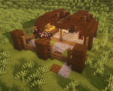 House Designs Minecraft, Minecraft Horse Stables, Minecraft Pasta, Minecraft Build Hacks, Minecraft Horse, Cows Farm, Minecraft Redstone, Cow House, Minecraft Inspo