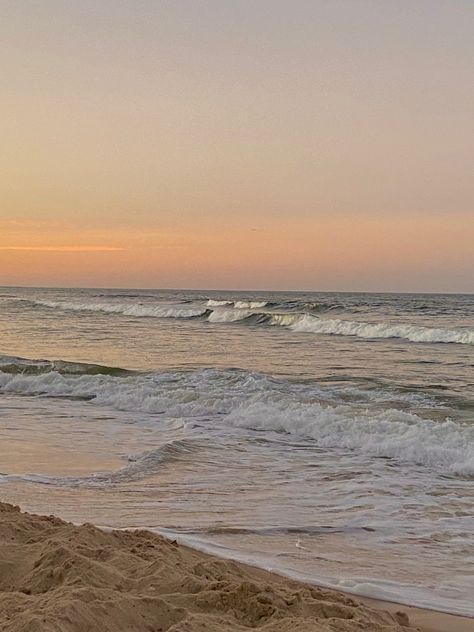 beach sunset night waves sun sunset burleigh nature aesthetic Gold Coast Beach Aesthetic, Gold Coast Sunset, Gold Coast Beach, Australia Beach, Gold Coast Australia, Weird Dreams, Beach Aesthetic, Beach Waves, Queensland