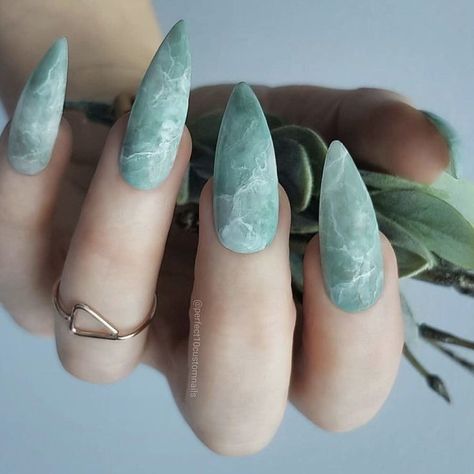 @drift_daze Nail Art Vert, Jade Nails, Acrylic Ideas, Water Nails, Marble Nail Designs, Stiletto Nail Art, Marble Nail Art, Matte Nails Design, Green Nail