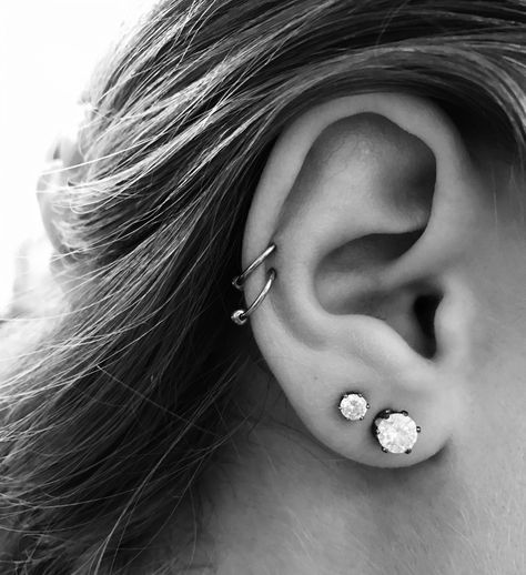 Ear Piercing Ideas Mid Helix Simple, Double Mid Helix Piercing Hoop, Double Lower Helix Piercing, Midi Helix Piercing, Double Low Helix Piercing, Double Helix Stud, Double Mid Helix Piercing, Low Helix Piercing, Helix Stud Earrings