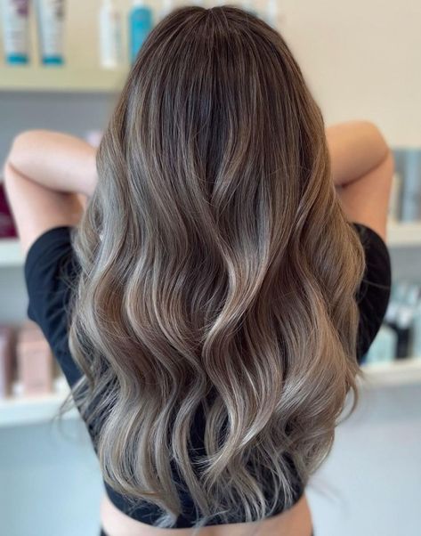 Dimensional Balayage Ashy, Subtle Dimensional Hair Color, Dark Ashy Blonde Hair, Ashy Brunette Balayage, Dimensional Ash Blonde, Roots Balayage, Ashy Blonde Balayage, Ash Blonde Hair Dye, Gray Blonde