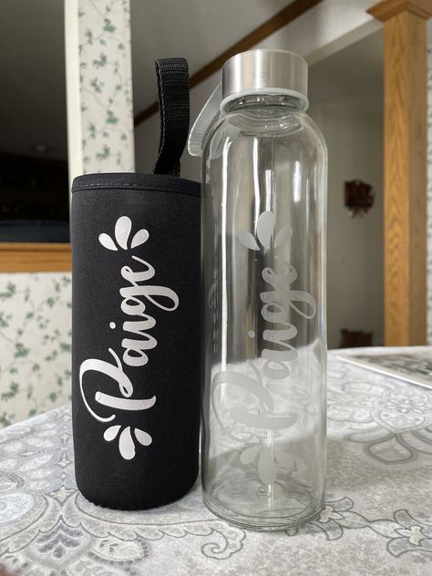 Glass etchcing and iron vinyl Cricut Projects, Water Bottle, Cricut, Vinyl, Water, Glass