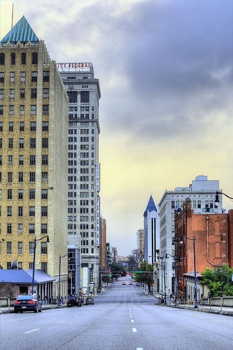 Birmingham Alabama Photography, Alabama Aesthetic, Alabama Photography, Birmingham Skyline, Birmingham Art, Alabama Vacation, Alabama Travel, Best Honeymoon Destinations, Budget Vacation