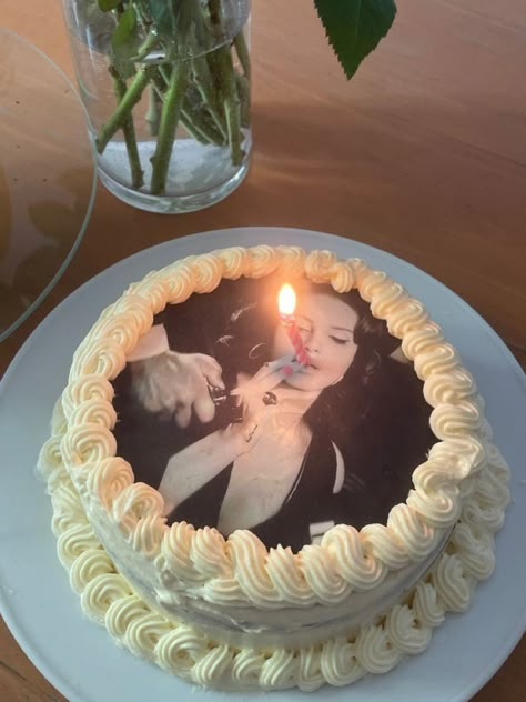 Pretty Birthday Cakes, Cute Birthday Cakes, Birthday Inspo, Lana Del Ray, Cake Inspo, Bday Cake, My Birthday, Eat Cake, Lana Del Rey