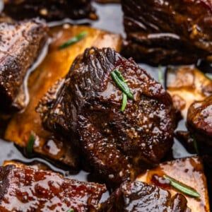 Classic Braised Beef Short Ribs - The Stay At Home Chef Boneless Beef Ribs, Braised Chicken Recipes, Chicken Appetizer Recipes, Braised Short Ribs Recipe, Boneless Beef Short Ribs, Braised Beef Short Ribs, Boiled Chicken Recipes, The Stay At Home Chef, Can Chicken Recipes