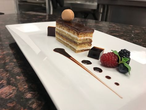 Opera Cake Plating, Fancy Meals, Opera Cake, Plated Dessert, Plate Presentation, Dessert Plating, Mini Cakes Birthday, Rum Cake, Dark Rum