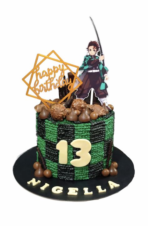 Tanjiro Birthday Cake, Tanjiro Cake, Demon Slayer Cake Ideas, Demon Slayer Birthday Party, Demon Slayer Cake, Cake Designs For Boy, Anime Cake, 7th Birthday, Themed Cakes